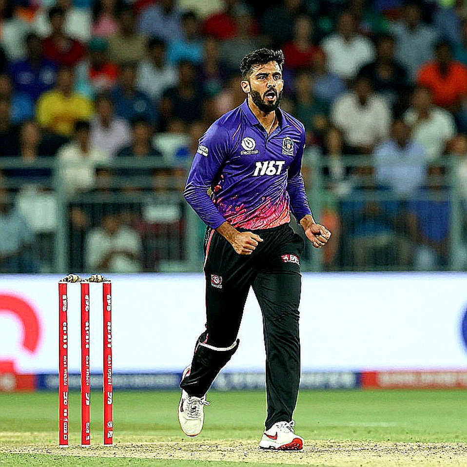 জুনিয়র নির্বাচক কমিটির চেয়ারে আওয়ানা: পেস-ভারী প্যানেল, ফাঁকা পঞ্চম চেয়ার আর একটি অস্পষ্ট মেয়াদ