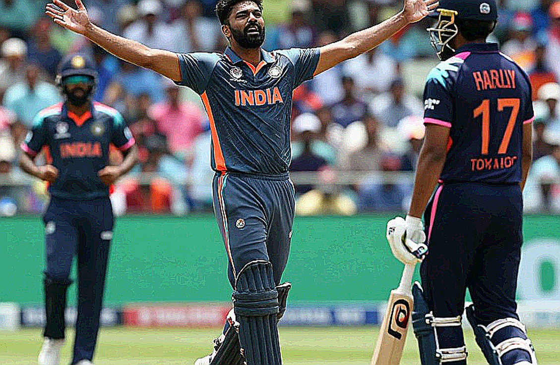 শারজাহে আফগানিস্তানের ৩৭ রানে জয়: ভাঙা শুরুর পর মৃত্যু ওভারের ঝড়ে ম্যাচ বদল