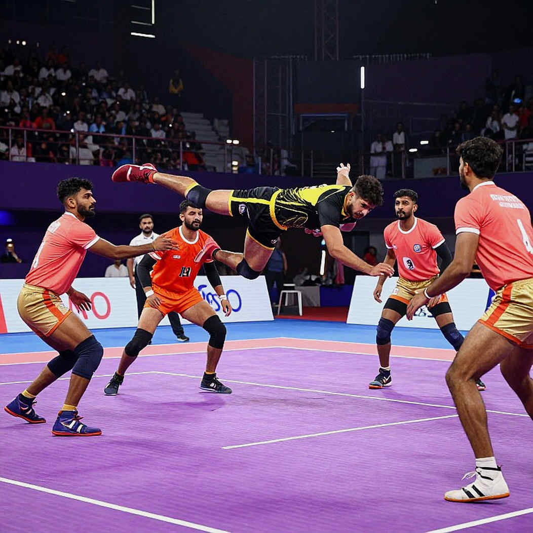 মাদুরের হিসাব: দুই জয়ের তিন দল, একটি সেমিফাইনাল, আর বাংলাদেশের হারানো ষোলো পয়েন্ট